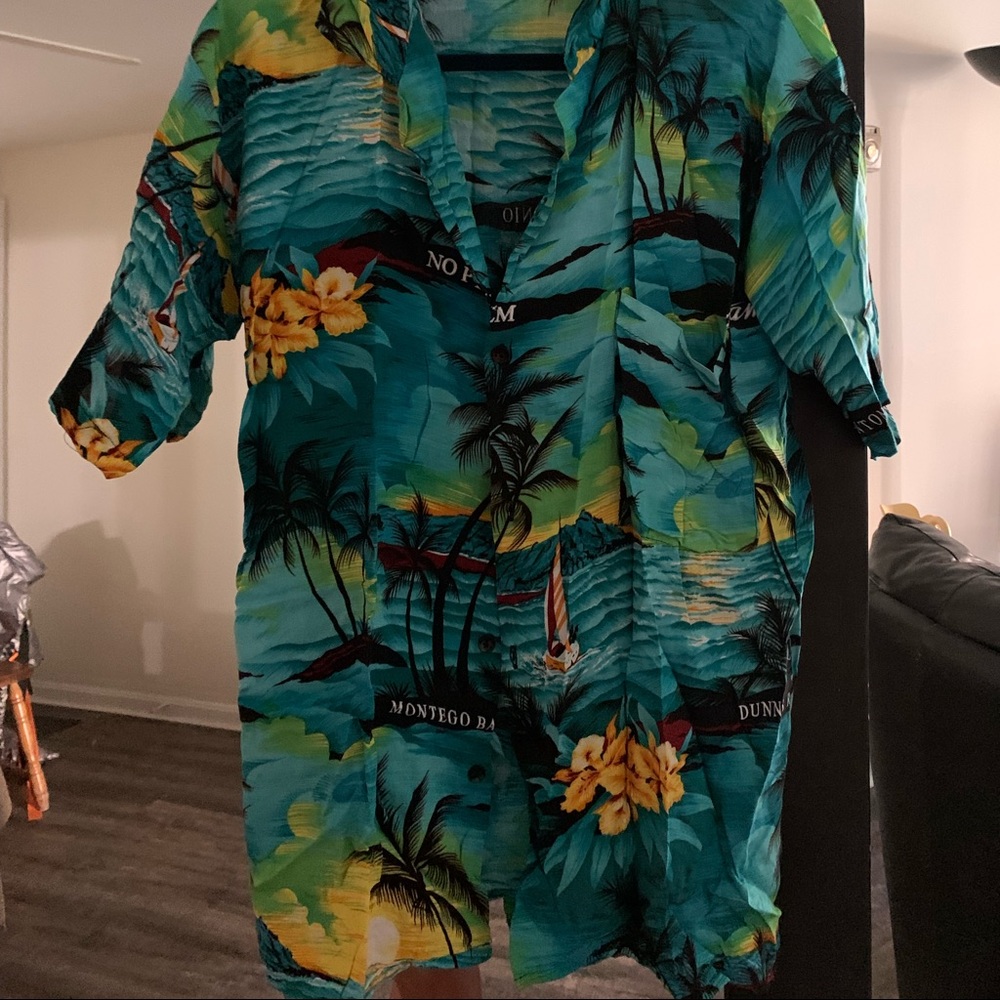 Loose Button Down! Perfect For Beach! - image 3